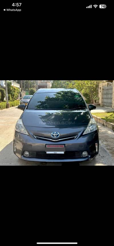 Toyota Prius Alpha G Touring 2011-2015