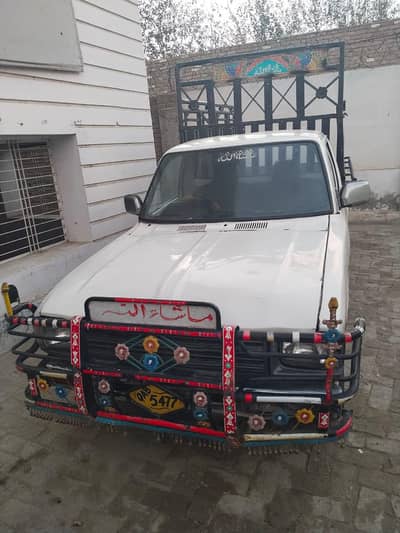 Toyota Dala Hilux 82MODEL