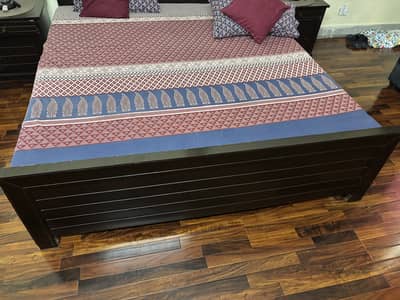 Dark Brown Wooden Bed with Side Tables