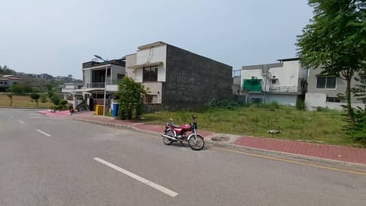 10 Marla Solid Land Plot For Sale Overseas Sector 2, Bahria Phase 8 | Investor Price 145 Lac | Best For Builders