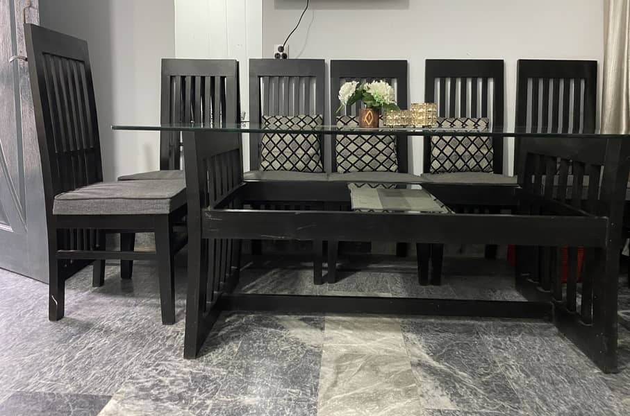 Dining Table 6 chairs 3