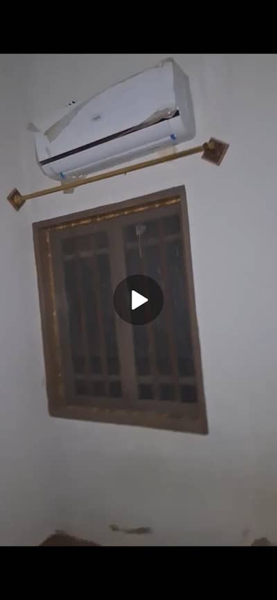 10/10 Haier Invertor AC 1 ton