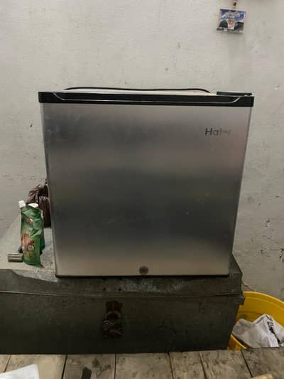 small size haier refrigerator