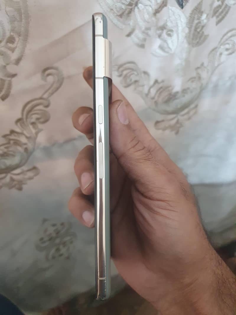 google pixel 7 pro 4