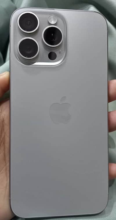 15 Pro Max factory unlocked 256 waterpack