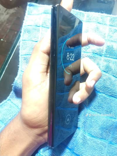 urgent sale one hand use hy 03202930241 call WhatsApp number