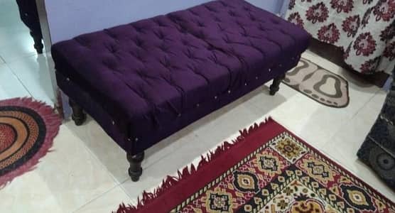 sofa 4 seater puffy in purple color