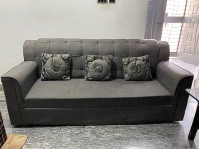 5 seated sofa set with table