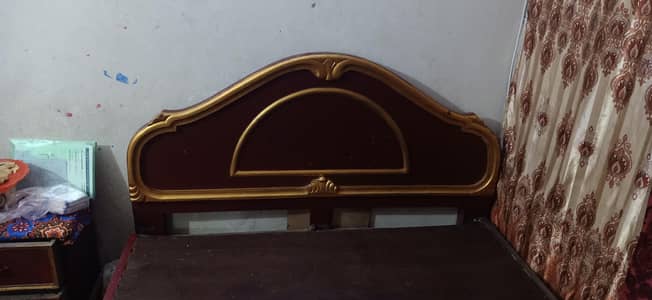 Bed set without matress one side table