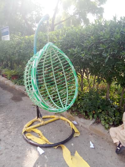 Jhula 4 Sale