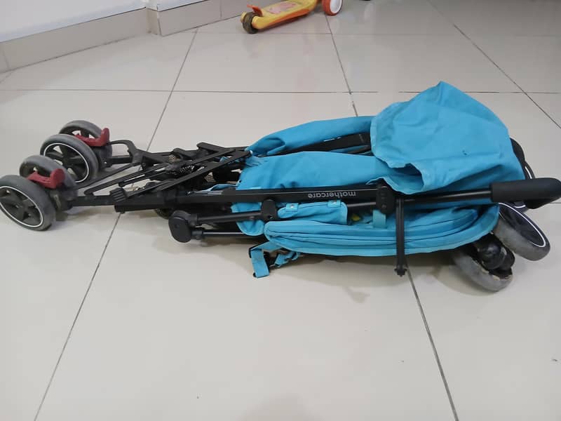 stroller 7