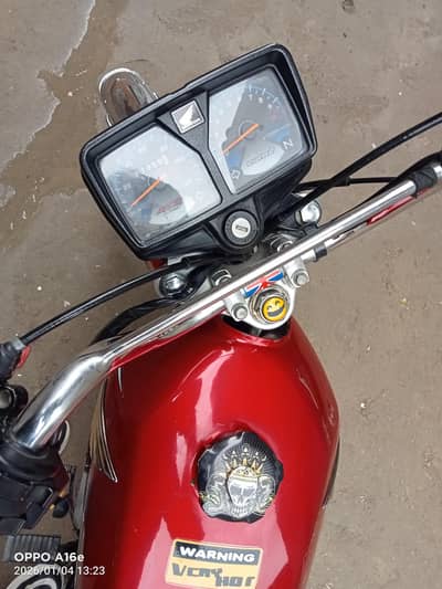 Honda 125Modal 2020 red color.   urgent sale