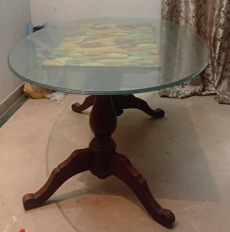 oval shape dining table 0