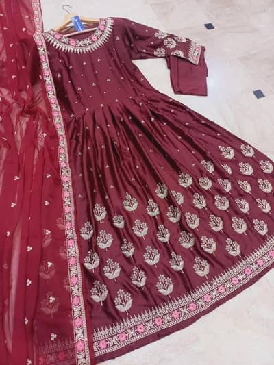 3 Pcs Women,s Stiched Shamoz Silk Embroidered Maxi And Trouser