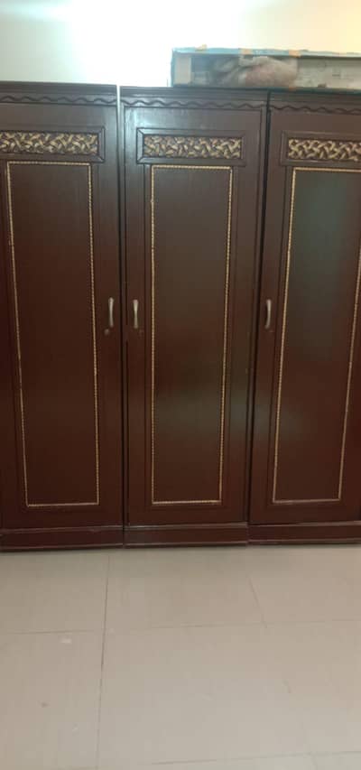 king size furniture (unused walldrobe)