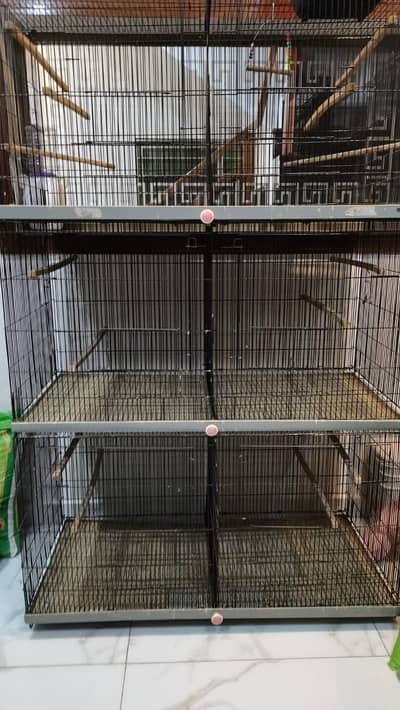 6-Portion Folding Bird Cage 24x24x24 – Mint Condition