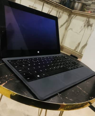 Microsoft Surface pro i5 (4th Generation)