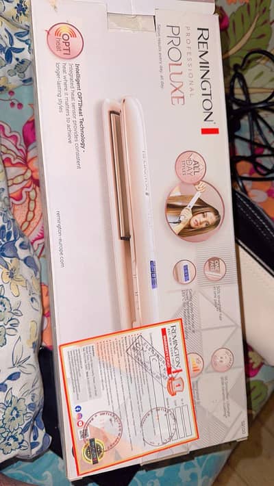 Remington Proluxe Professional Hair Straightener – Like New