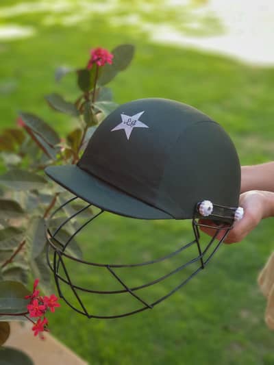 Cricket Helmet for Sale – Used, Good Condition (Basic)