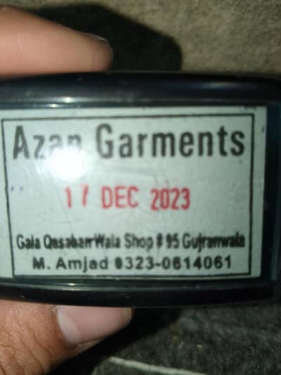 garments shop k Liye saleman ki zaroorat he tajurbakar saleman ki zaro