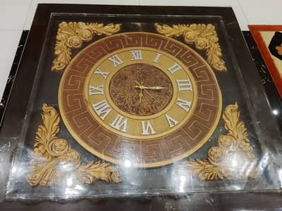 Center table with clock in good condition
