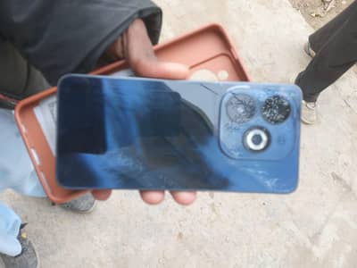 infinxi smart 8 pro 4 gb 128gb box or lead ha candishon 10/10