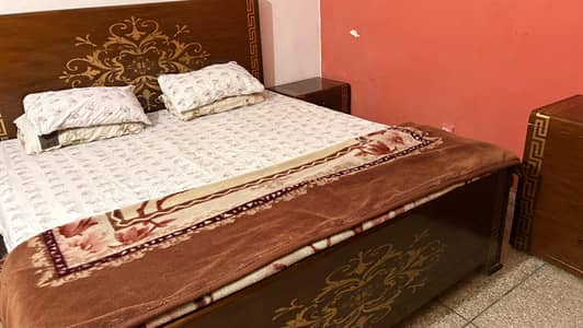wooden bed set for sale