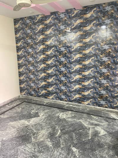 4 marla 2 portion for rent