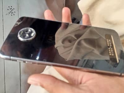 Moto Z3 official approved 4/64