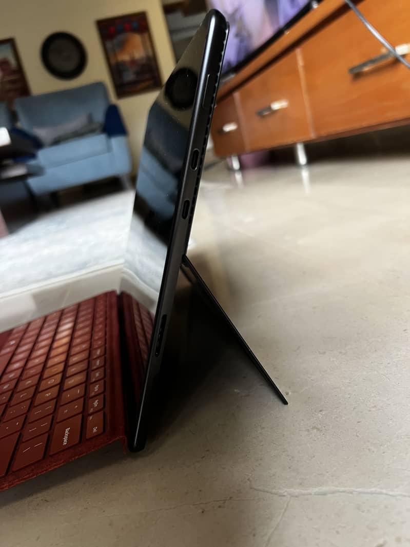 Microsoft Surface Pro 8 5