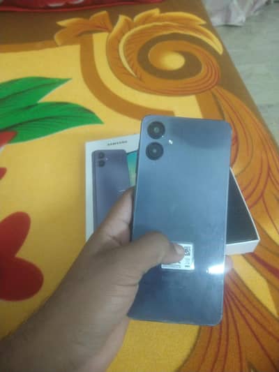 Samsung A06 new piece box open