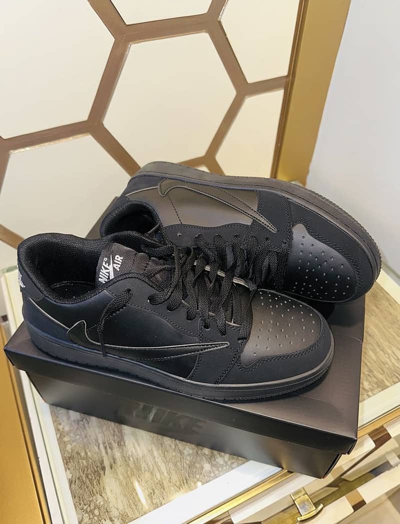 NIKE TRAVIS SCOTT PHANTOM 0