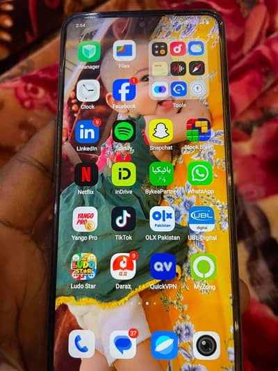 PAISO ki need ha fone 10 by 10 ha