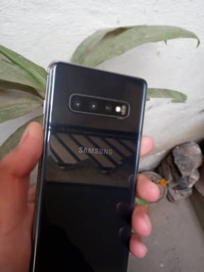 Samsung Galaxy S10 plus