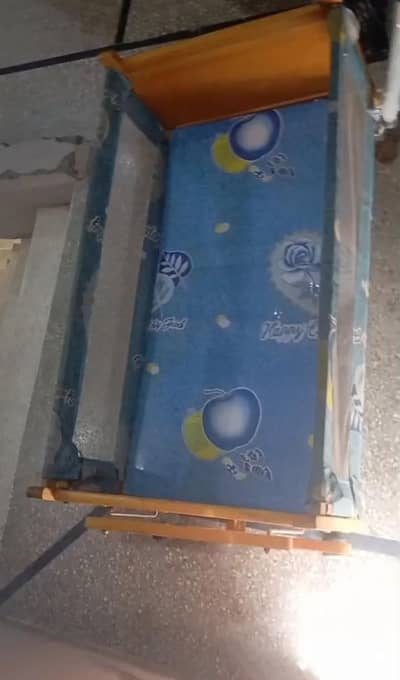 Kids bed with Comfort and with new cot