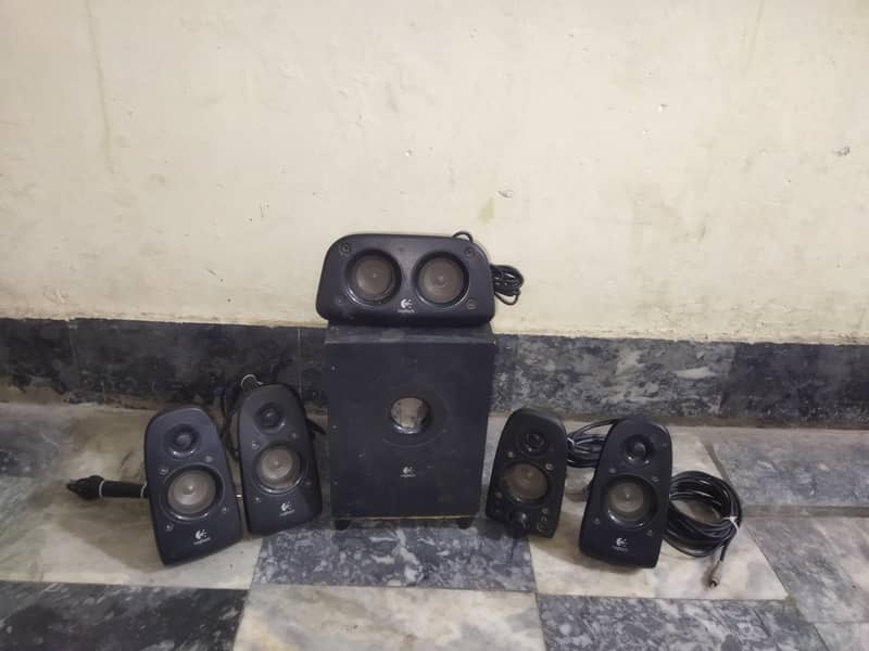 Logitech speakers 0