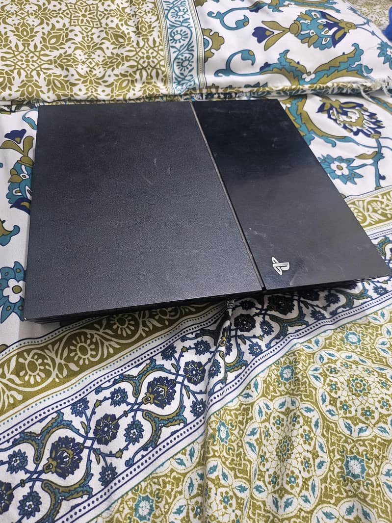 ps4 with one controller 2