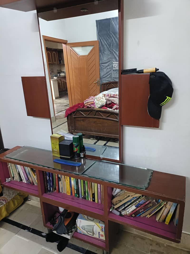 dressing table 3