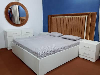 Bed room furniture set
