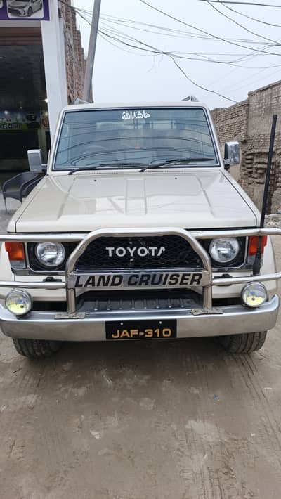 Toyota Land Cruiser 1988
