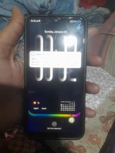 Vivo y91 3gb 32gb hai galss broke hai all ok