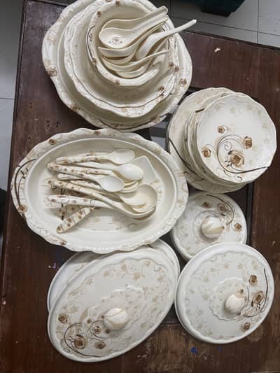 8 person complete dinner set