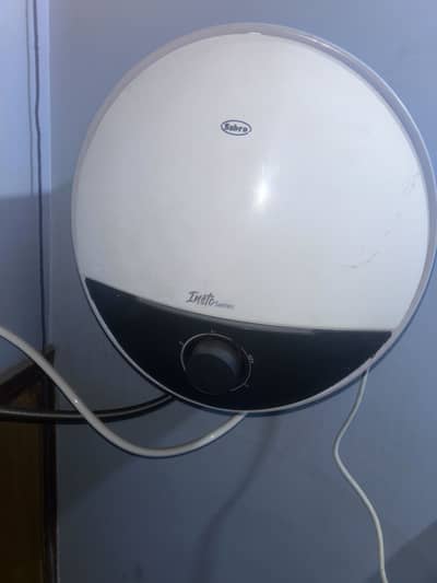 Sabro Electric Instant Geyser - only 15 days use