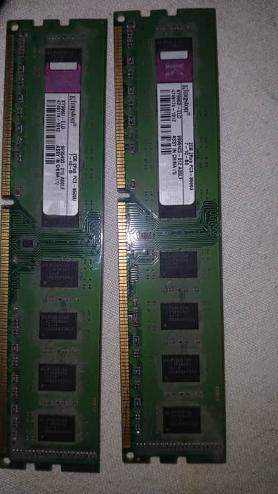 KINGSTON DDR4 RAM STICKS