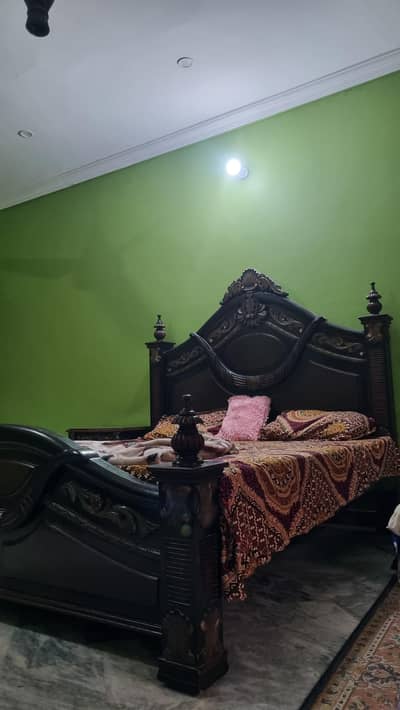 Luxury 4Piece King Size Bedroom Set – Elegant Carved [WITHOUT MATRESS]