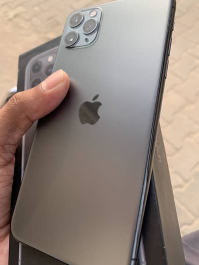 Iphone 11pro max 64GB with box