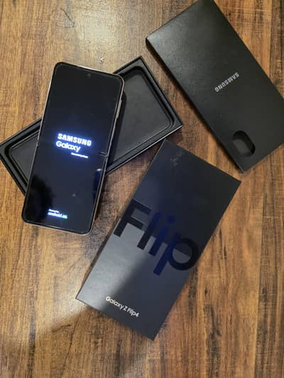 Samsung Galaxy Z Flip 4