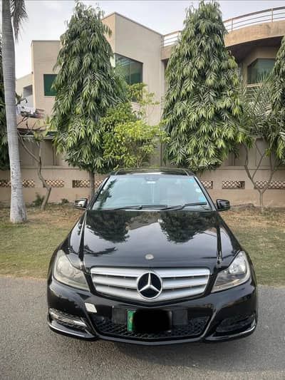 MECRDES BENZ C CLASS C200