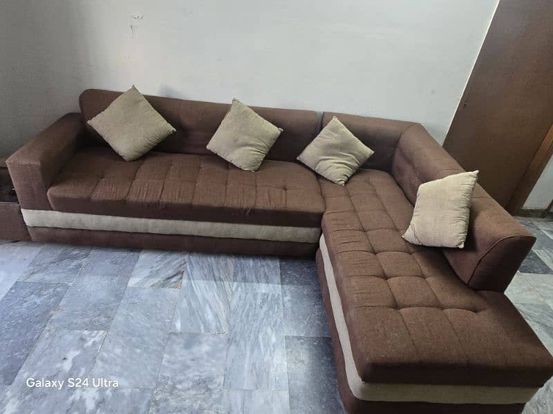 L shape sofa 0