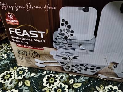 Feast dinner set